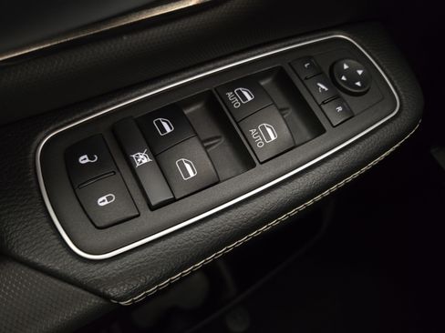 Used 2022 RAM 1500 Rebel w/ Night Edition AWD/4WD image 26