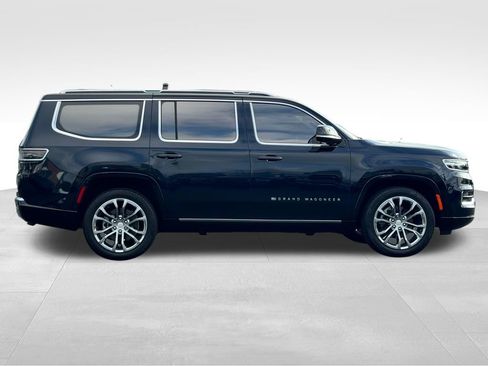 Used 2023 Jeep Grand Wagoneer Series II w/ Premium Group II AWD/4WD image 8
