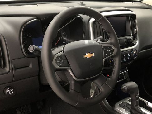 Used 2020 Chevrolet Colorado LT w/ LT Convenience Package image 14