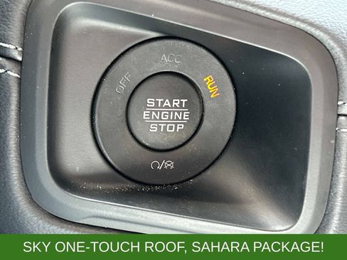 Used 2025 Jeep Wrangler Unlimited Sahara w/ Safety Group AWD/4WD image 24