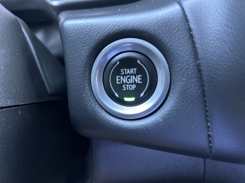 Used 2023 Chevrolet Tahoe Premier image 32