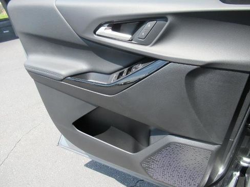 New 2026 Chevrolet Equinox LT image 23