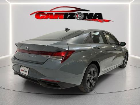 Used 2022 Hyundai Elantra SEL image 10