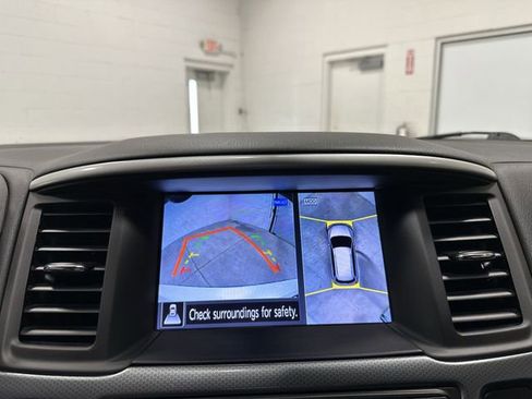 Used 2018 Nissan Pathfinder SL w/ Midnight Edition Package FWD image 35