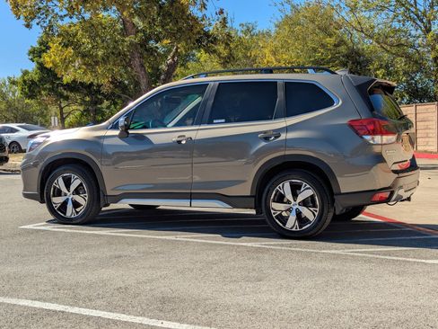 Used 2020 Subaru Forester Touring image 6