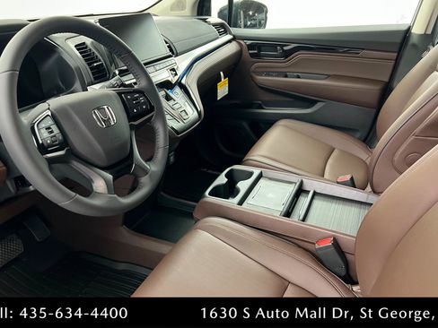 New 2026 Honda Odyssey Touring image 15