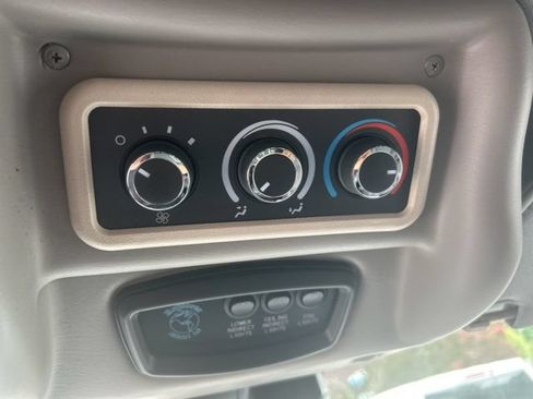 Used 2021 Chevrolet Express 2500 LS w/ Enhanced Convenience Package RWD image 36