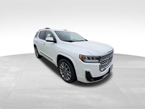 Certified 2023 GMC Acadia Denali w/ Denali Technology Package FWD image 4