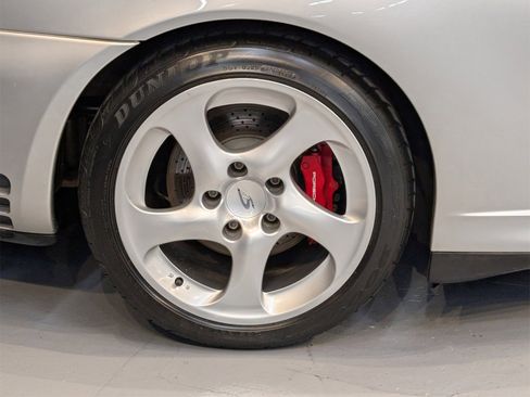 Used 2004 Porsche 911 Carrera 4S image 16