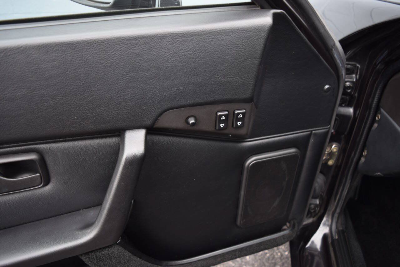 Used 1988 Porsche 944 Turbo Coupe RWD image 55