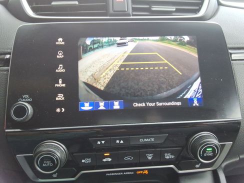 Used 2018 Honda CR-V Touring image 16