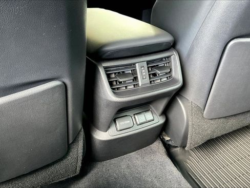 Used 2024 Lexus ES 350 w/ Premium Package FWD image 10