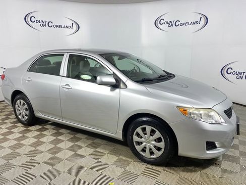 Used 2010 Toyota Corolla LE image 7