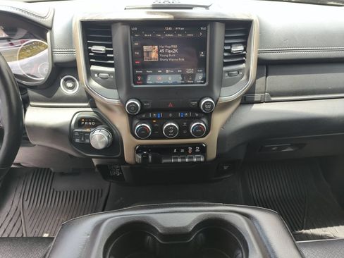 Used 2019 RAM 1500 Laramie AWD/4WD image 23