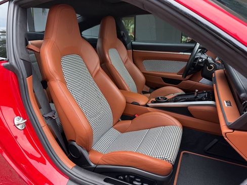 Used 2023 Porsche 911 Turbo S image 22