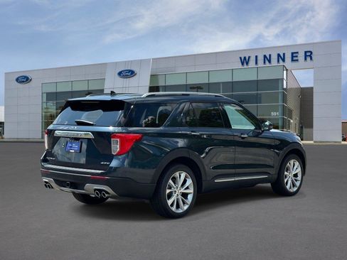 Certified 2022 Ford Explorer Platinum w/ Equipment Group 601A AWD/4WD image 4
