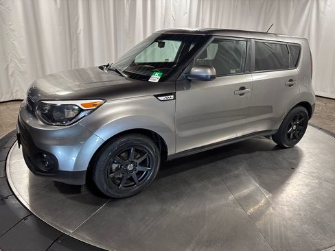 Used 2019 Kia Soul w/ Convenience Package image 1