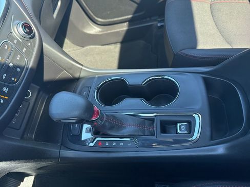 Used 2024 Chevrolet Equinox RS image 20