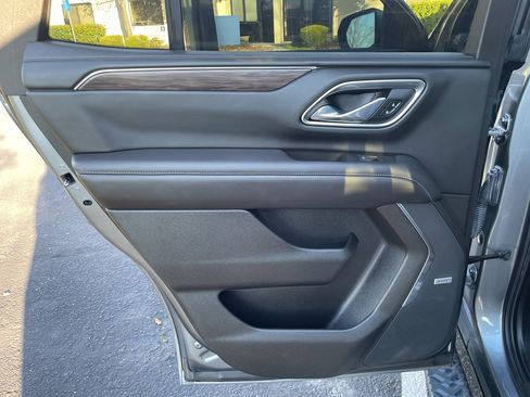 Used 2021 Chevrolet Tahoe Z71 w/ Z71 Signature Package image 46