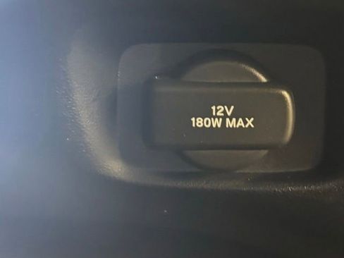 Used 2025 Honda HR-V Sport image 27
