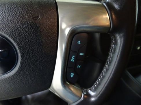 Used 2019 Chevrolet Express 2500 Extended w/ Driver Convenience Package image 30