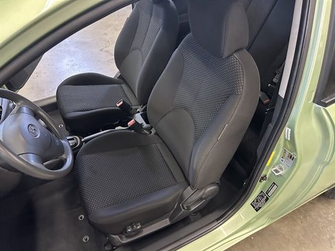 Used 2010 Hyundai Accent GS image 23