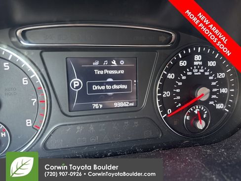 Used 2017 Kia Sorento EX AWD/4WD image 9