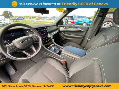 New 2025 Jeep Grand Cherokee Laredo X w/ Luxury Tech Group I image 13