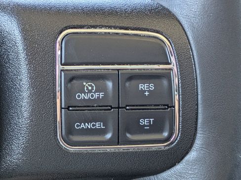 Used 2018 Jeep Wrangler Sport image 27