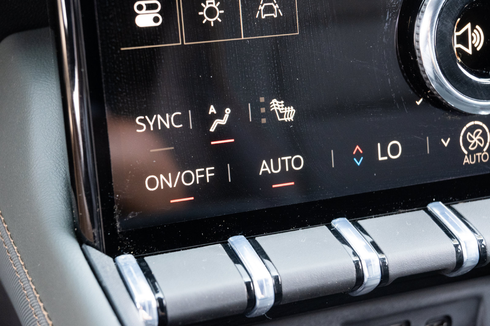 New 2026 GMC Terrain AT4 AWD/4WD image 30