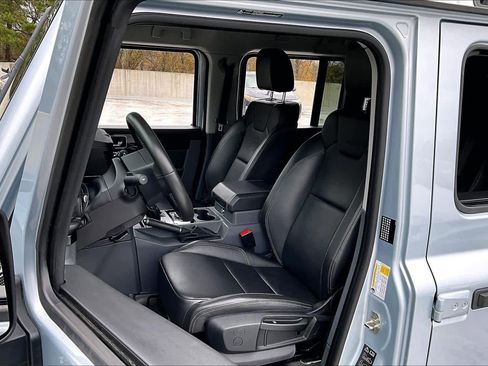 Used 2024 INEOS Grenadier image 7