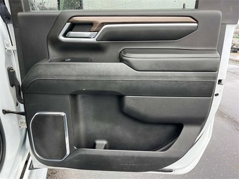 Used 2024 Chevrolet Silverado 3500 LT image 23