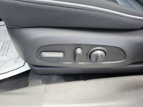 New 2026 Chevrolet TrailBlazer LT w/ Convenience Package FWD image 26