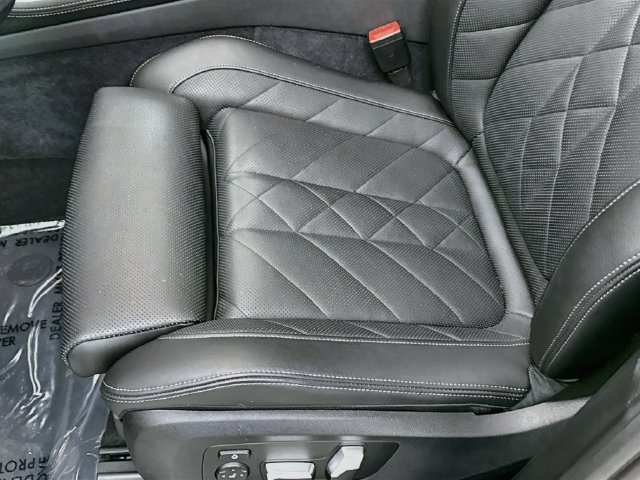 Used 2024 BMW X5 xDrive50e w/ Premium Package AWD/4WD image 19