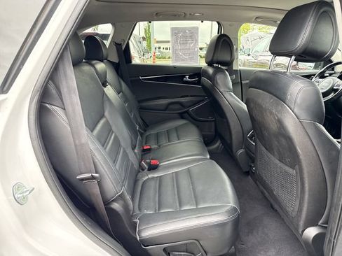 Used 2016 Kia Sorento SX AWD/4WD image 10