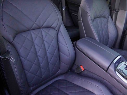 Certified 2025 BMW X5 xDrive40i image 13