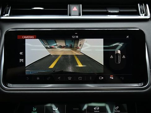 Used 2019 Land Rover Range Rover Velar R-Dynamic HSE AWD/4WD image 33