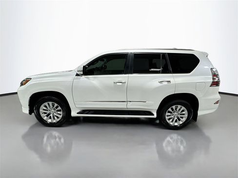 Used 2019 Lexus GX 460 image 10