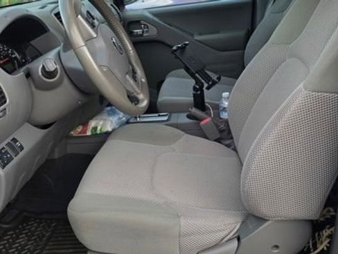 Used 2019 Nissan Frontier SV w/ Value Truck Package RWD image 3