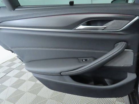 Used 2023 BMW M550i xDrive w/ Executive Package image 26