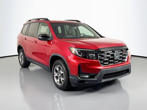 Certified 2022 Honda Passport TrailSport image 3