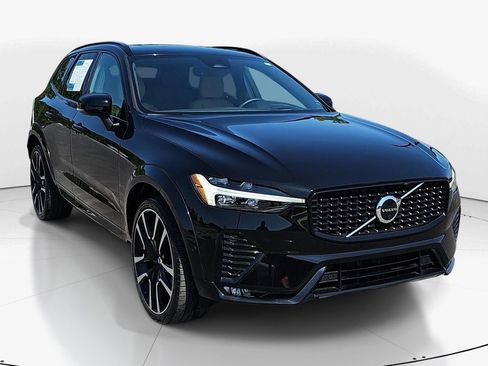 Used 2023 Volvo XC60 B5 Ultimate w/ Protection Package Premier image 2