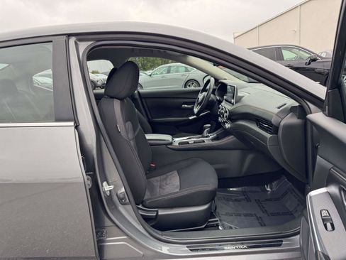 Used 2021 Nissan Sentra SR w/ Electronics Package image 9