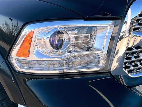 Used 2017 RAM 1500 Laramie w/ Convenience Group image 28