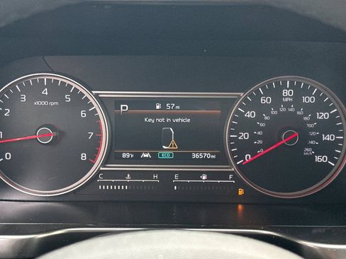 Used 2022 Kia Sorento LX AWD/4WD image 23