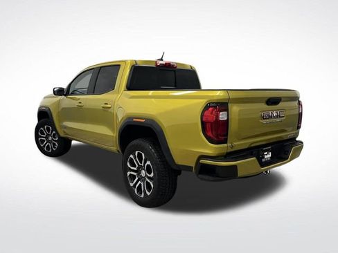 Used 2023 GMC Canyon AT4 image 3
