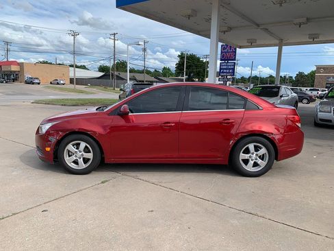 Used 2014 Chevrolet Cruze LT FWD image 4