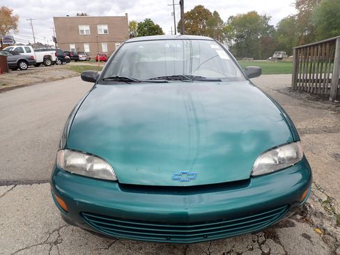 Used 1998 Chevrolet Cavalier Sedan w/ Preferred Equipment Group 1 image 5