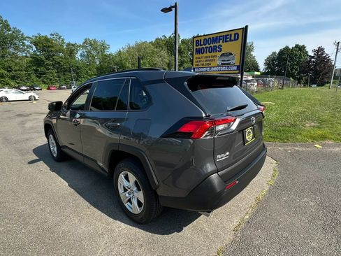 Used 2019 Toyota RAV4 XLE w/ Convenience Package AWD/4WD image 7