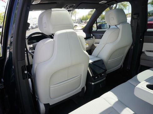 New 2026 Cadillac Vistiq Luxury image 10